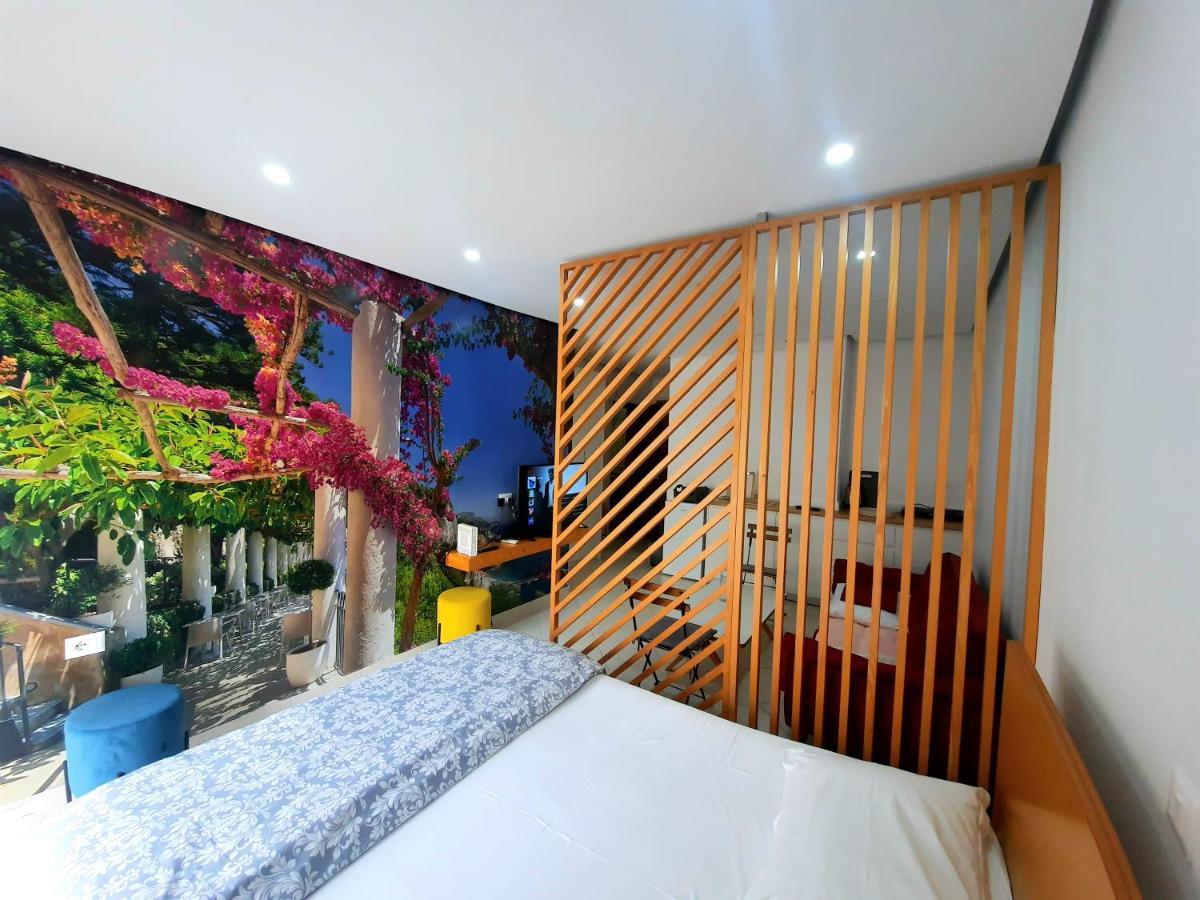 Promenade Apts * Sarandë