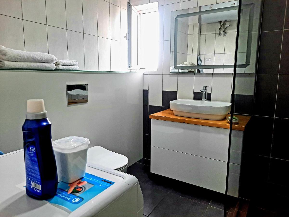 Promenade Apts * Sarandë